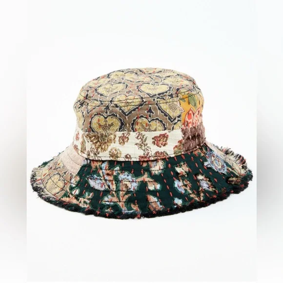 CLEO + WOLF WOMEN'S PATCHWORK BUCKET HAT - Picture 1 of 6